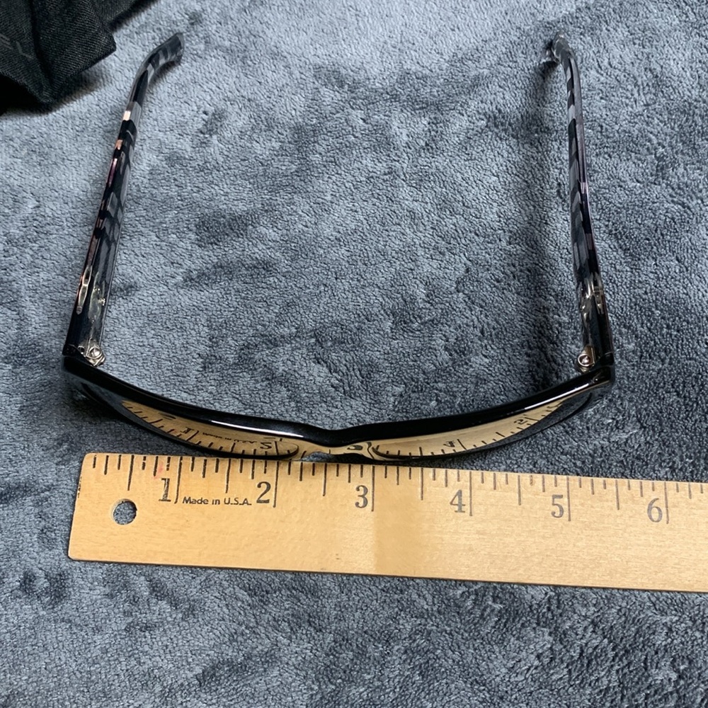 CHANEL Black & Tortoiseshell Rectangular Logo Sunglasses - Picture 12 of 16